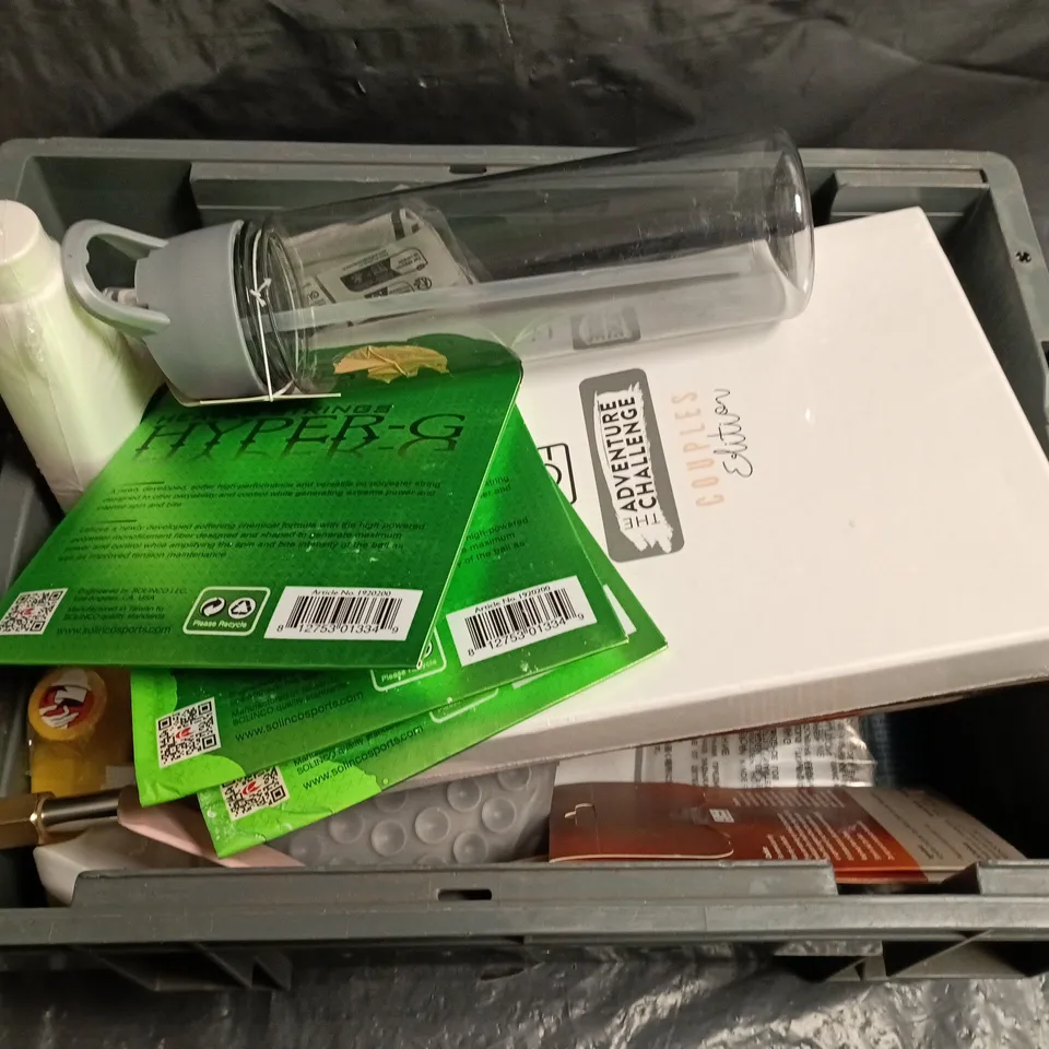 APPROXIMATELY 20 ASSORTED HOUSEHOLD ITEMS TO INCLUDE DRINKING BOTTLE, HEAVEN STRINGS AND THE ADVENTURE CHALLENGE 