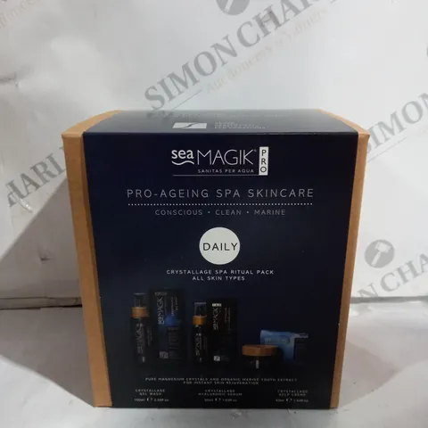 BOXED SEA MAGIK PRO-AGEING SPA SKINCARE SET
