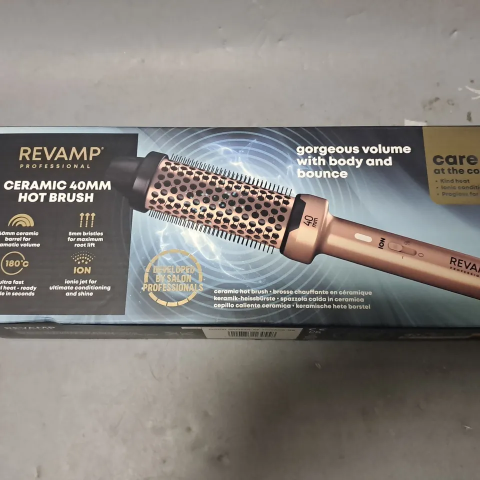 BOXED REVAMP PROFESSIONAL CERAMIC 40MM HOT BRUSH