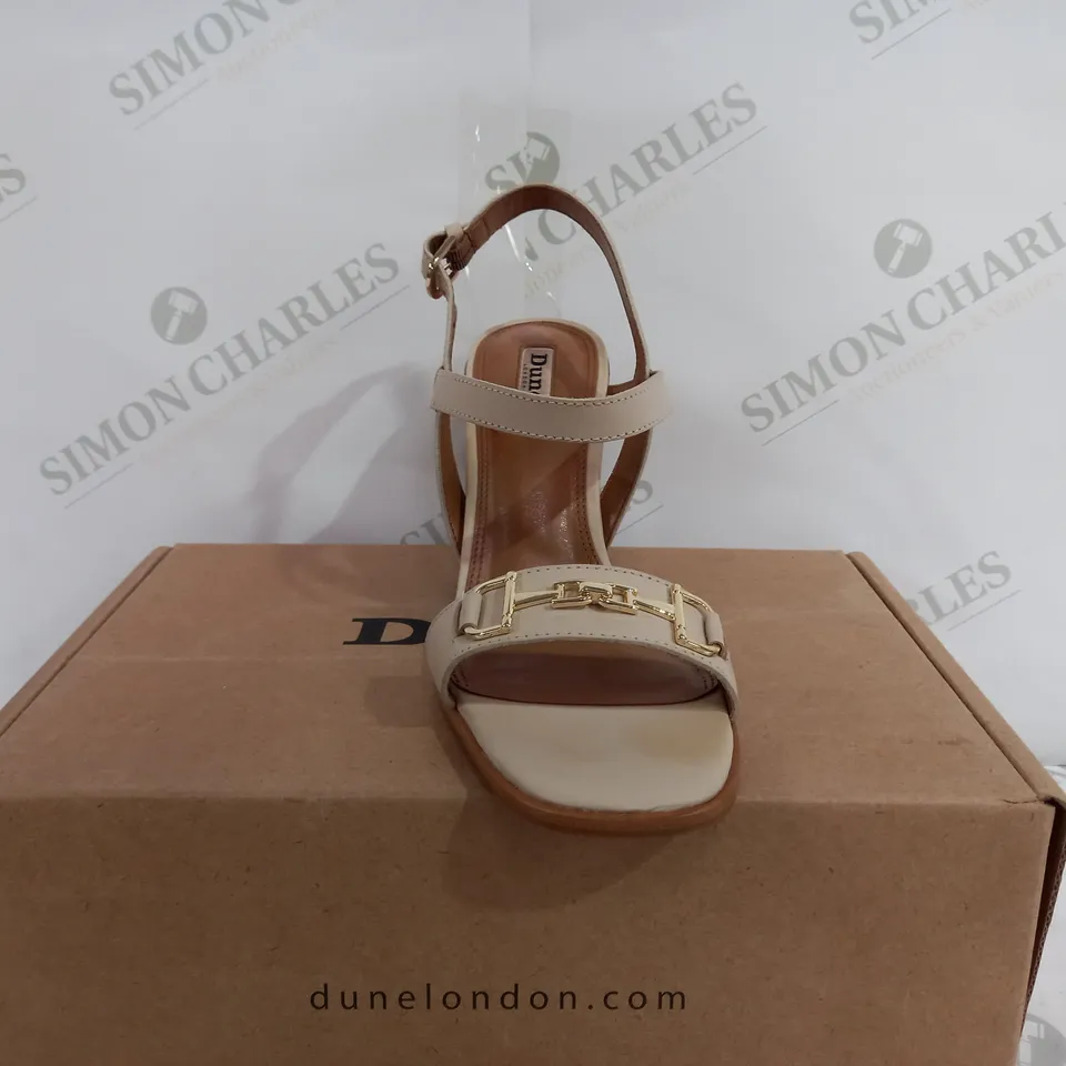 BOXED PAIR OF DUNE ECRU LEATHER SNAFFLE BLOCK HEEL SANDALS - SIZE 7