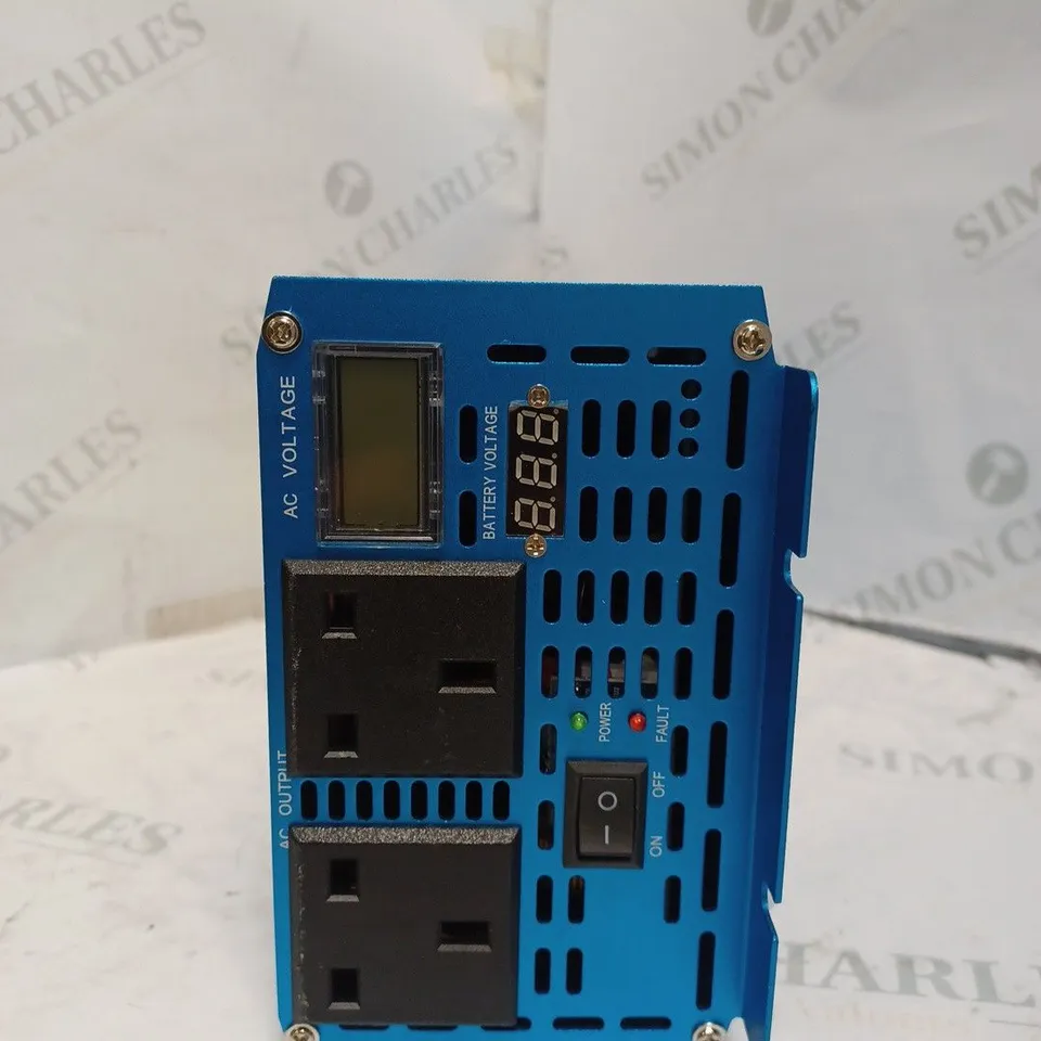BOXED LVYUAN 2500/5000W POWER INVERTER. 