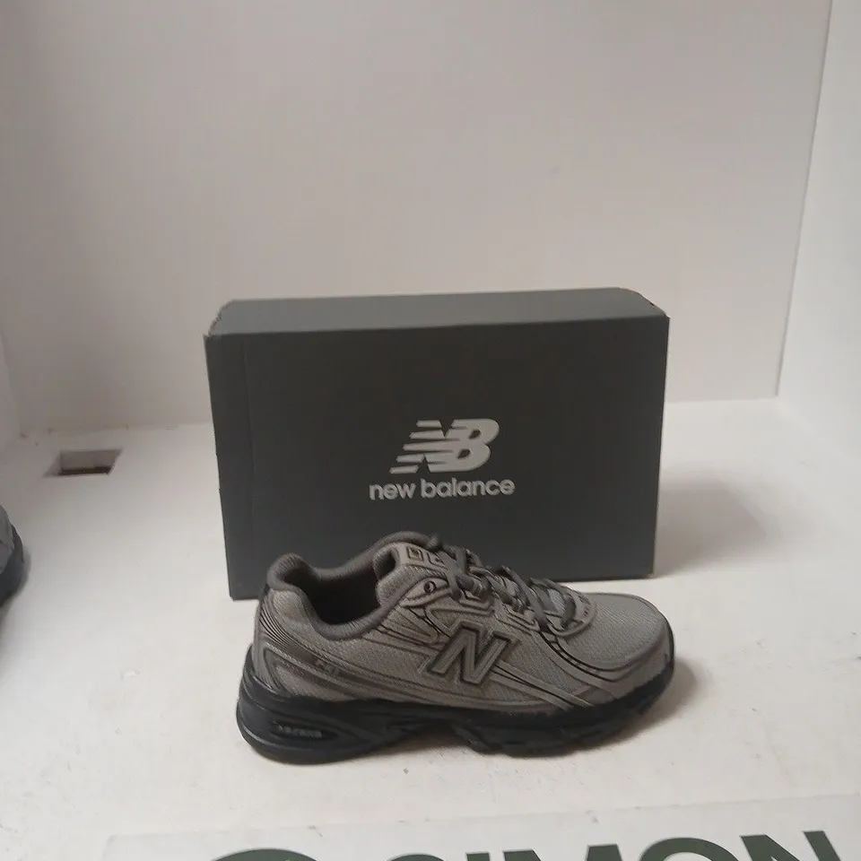 NEW BALANCE SNEAKERS – GREY, MEN'S FOOTWEAR - UK 5 