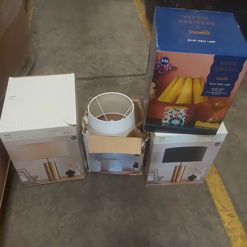 PALLET CONTAINING A VERY LARGE QUANTITY OF ASSORTED DESIGNER LIGHTING PRODUCTS INCLUDING: NESA TABLE LAMPS, AMALFI TABLE LAMP, BELDI TABLE LAMP ECT