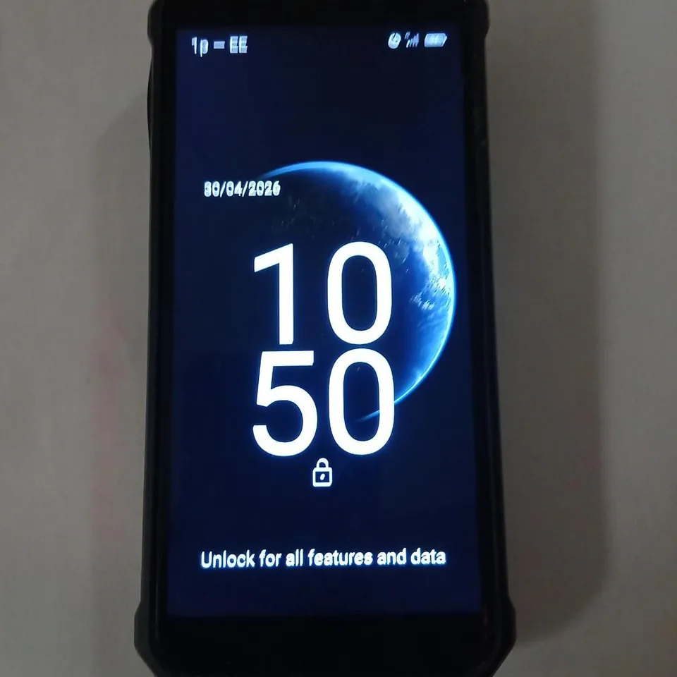 FOSSIBOT RUGGED SMARTPHONE IN PROTECTIVE CASE