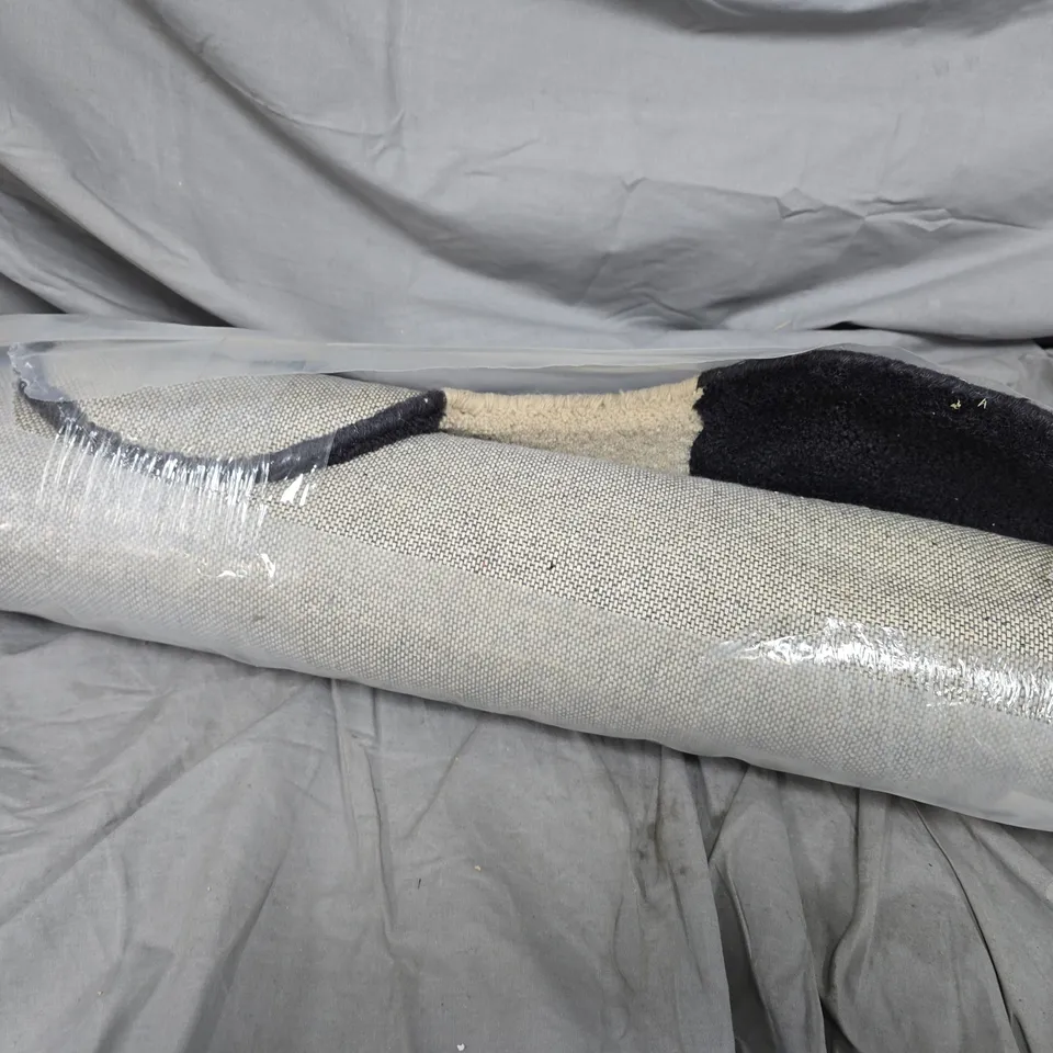 LIEWOOD MAGIC CARPET WALL RUG 