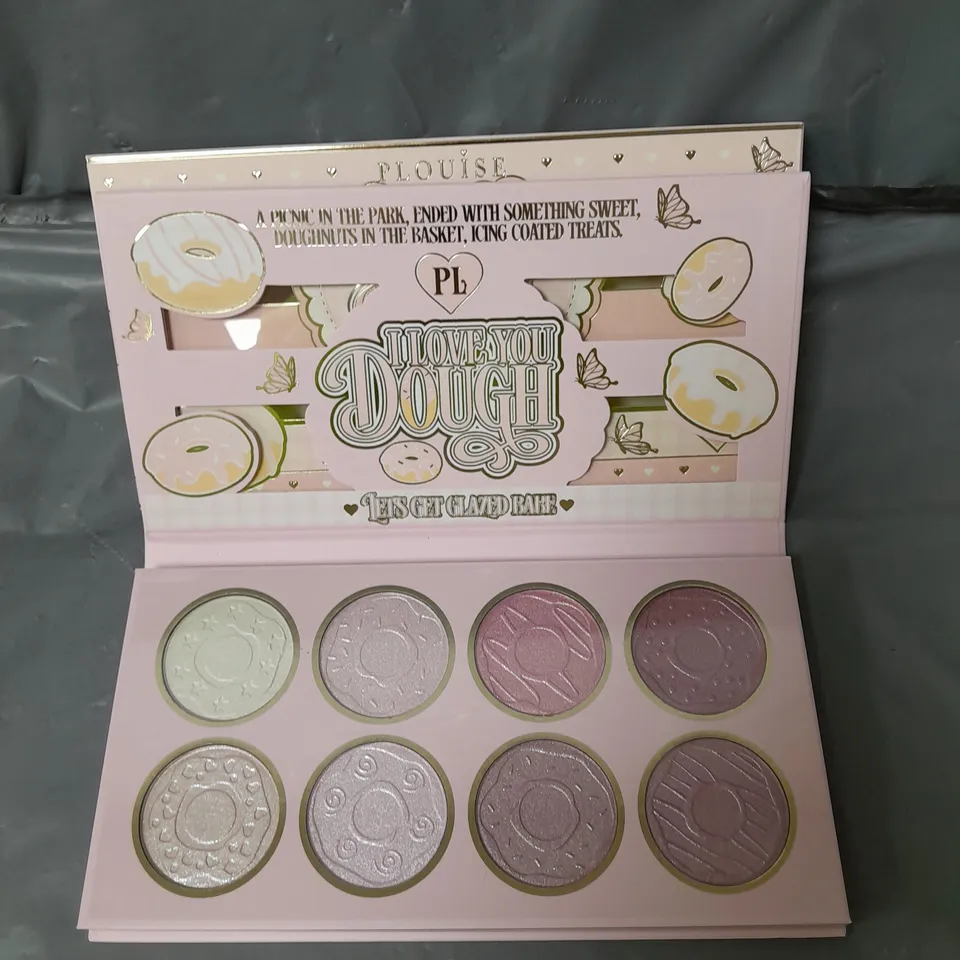 PLOUISE I LOVE YOU DOUGH HIGHLIGHTER PALETTE