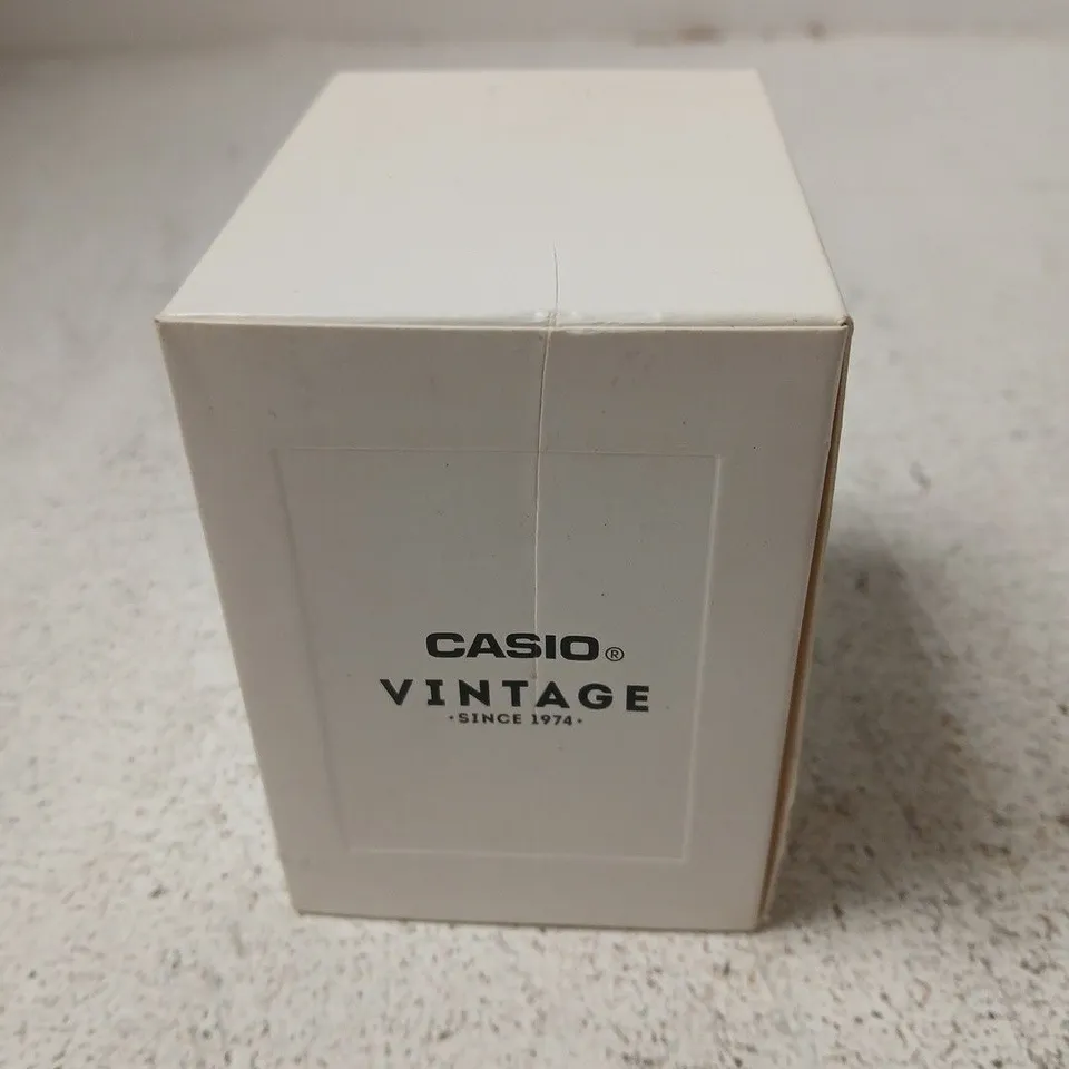 CASIO VINTAGE WATCH – STAINLESS STEEL BRACELET, RECTANGULAR CASE (BOXED)
