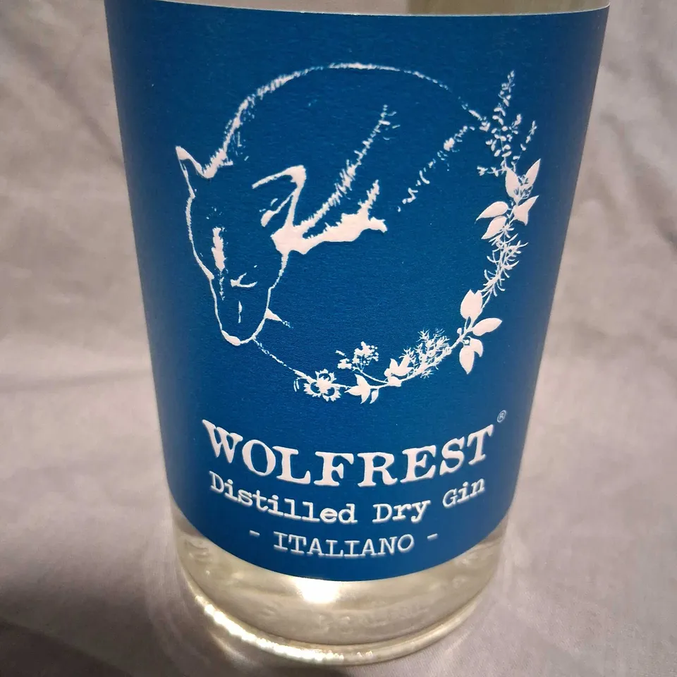 WOLFREST DISTILLED DRY GIN ITALIANO – 500 ML, 43% ABV