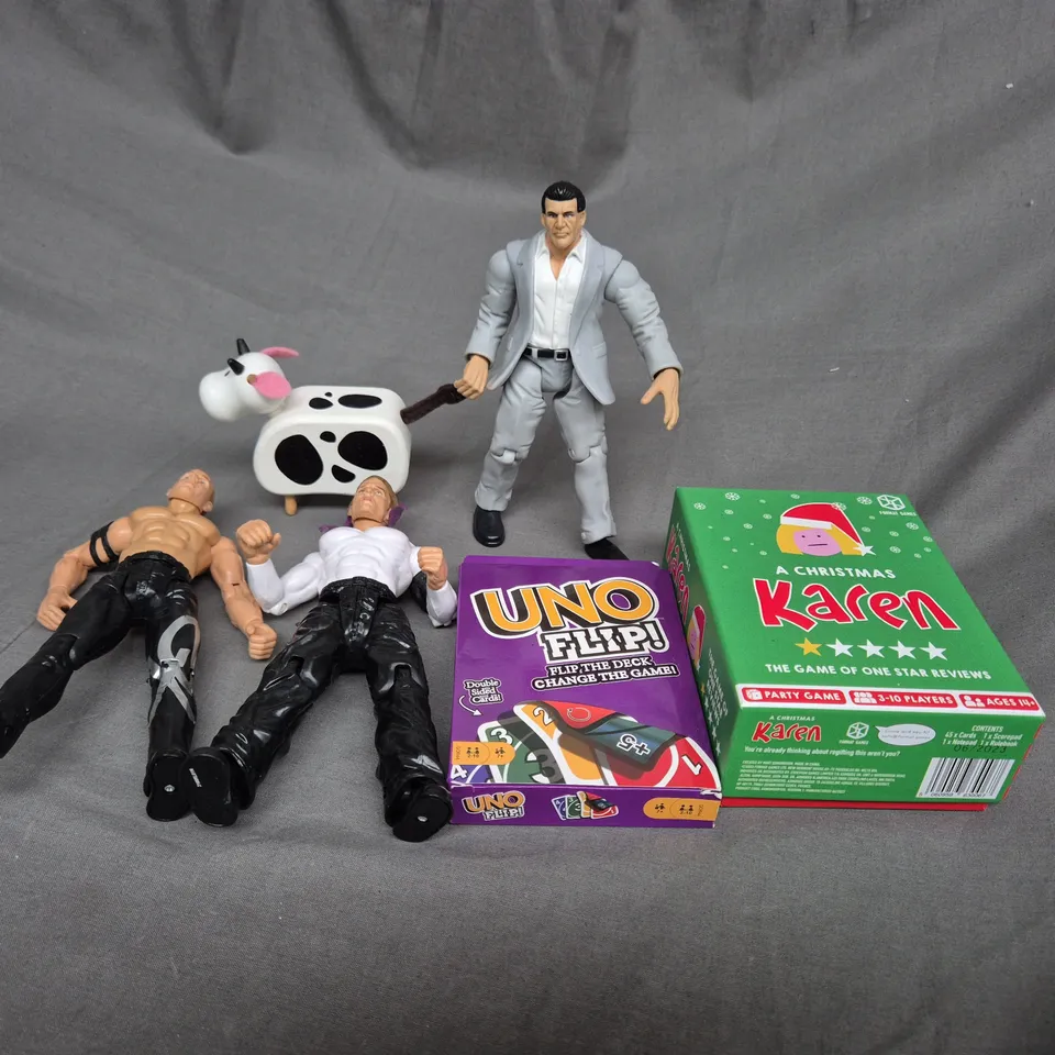 BOX OF APPRO 10 ASSORTED TOYS AND GAMES TO INCLUDE UNO, WRESTING FIGURES AND CARD GAMES