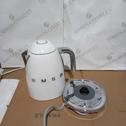 SMEG 1.7L KETTLE - WHITE
