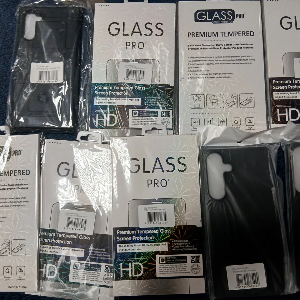 LARGE QUANTITY OF ASSORTED MOBILE PHONE PROTECTION PRODUCTS TO INCLUDE; GLASS PRO PREMIUM TEMPERED GLASS SCREEN PROTECTION, CASE FOR NOTE 10 MILITARY SAMSUNG NOTE 10 RUGGED CASE AND S25+ TPU BLACK