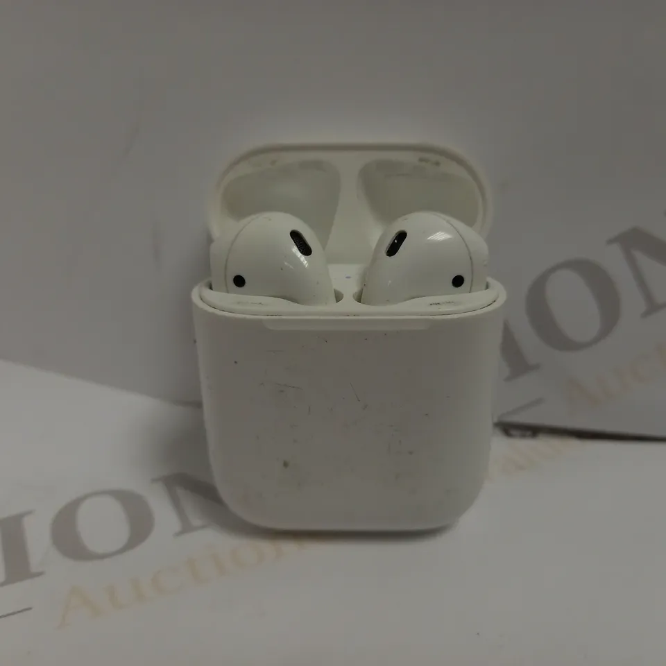 APPLE AIRPODS A1602