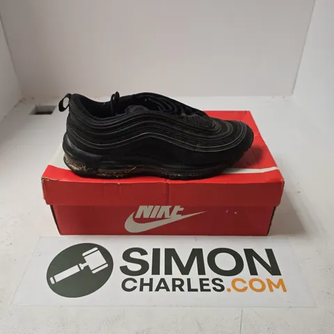 BOXED PAIR OF NIKE AIR MAX 97 TRAINERS IN BLACK - UK 7.5