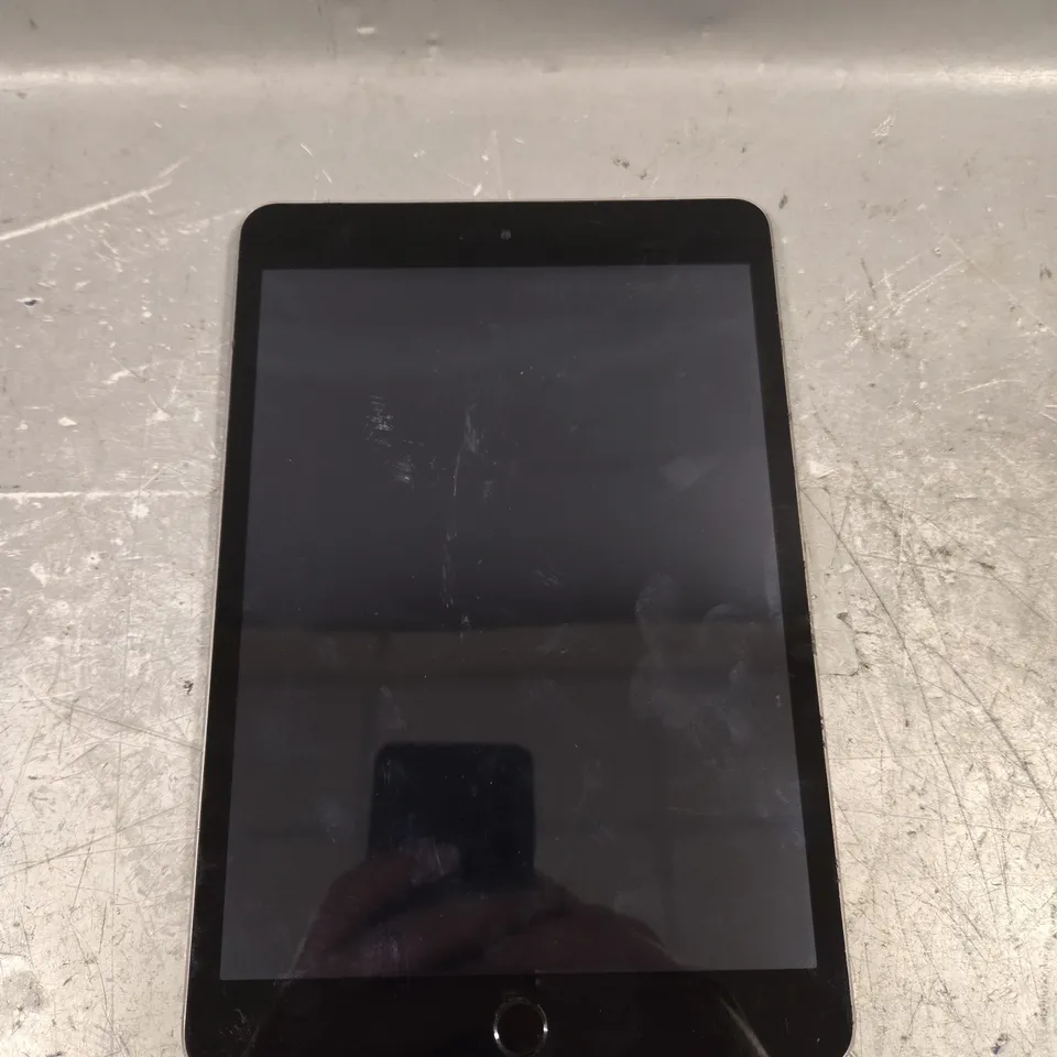APPLE IPAD MINI 3 TABLET