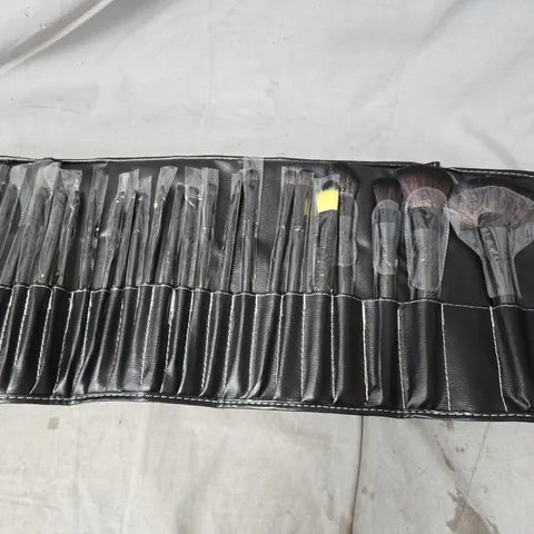 APPROXIMATELY 20 24-PIECE MAKE-UP BRUSH SET IN BLACK ROLL CASE