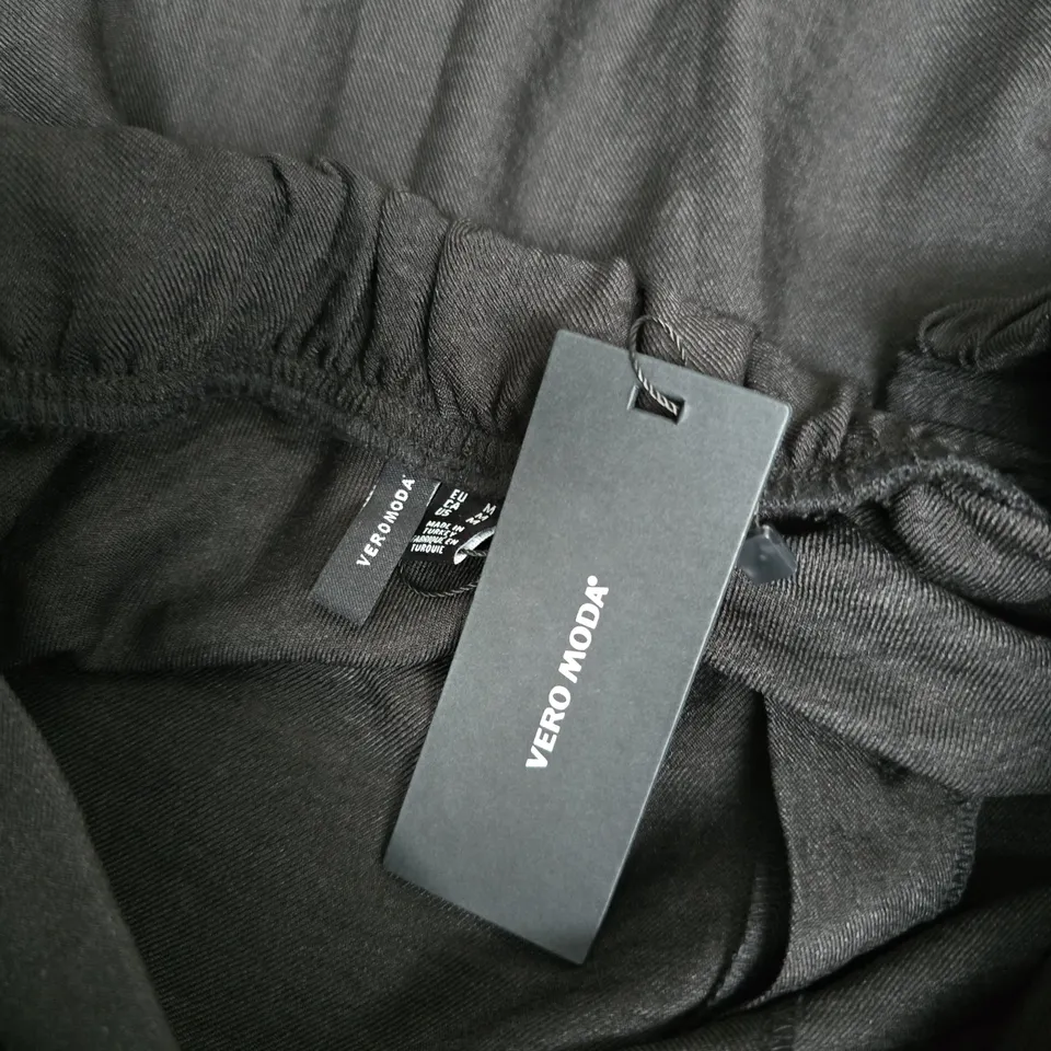 VERO MODA LANEY LONG SKIRT – BLACK – SIZE 12