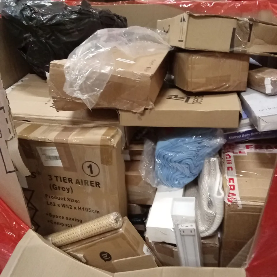 PALLET OF ASSORTED HOUSEHOLD GOODS AND PRODUCTS TO INCLUDE; TOILET SEATS, BABY FITNESS BLANKET, TOYS, AIRER ETC