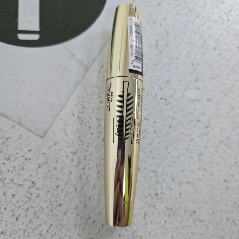 L’ORÉAL PARIS VOLUME MILLION LASHES MASCARA