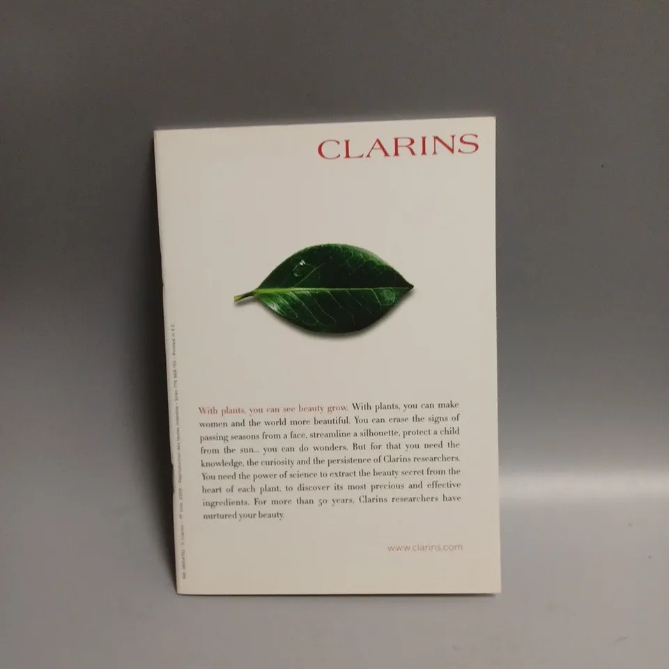 APPROXIMATELY 20 CLARINS BLANK WHITE SHEET NOTEBOOKS 