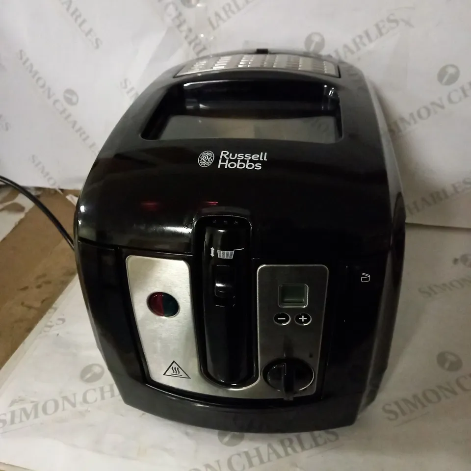 RUSSELL HOBBS DIGITAL DEEP FRYER