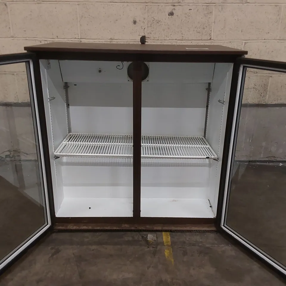 CORNELIUS COMMERCIAL DRINKS DISPLAY FRIDGE 