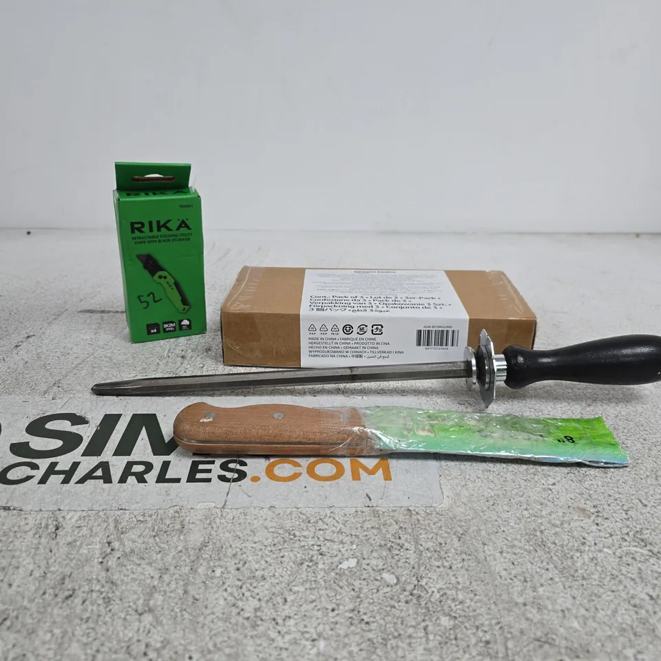 TOTE OF APPROXIMATELY 15 ASSORTED HOUSEHOLD ITEMS TO INCLUDE RIKA RETRACTABLE FOLDING KNIFE, AMAZON SET OF SCISSORS ETC 