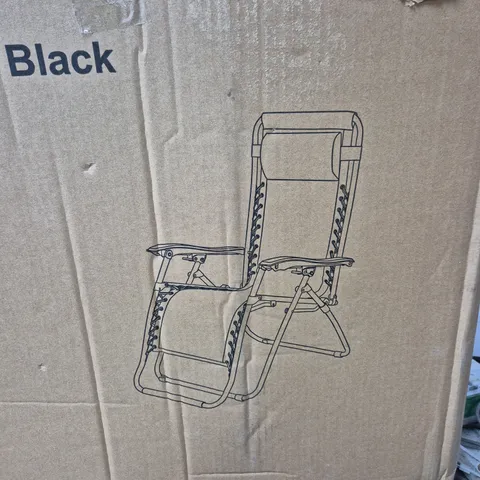 LUXURY RELAXER CHAIR IN BLACK