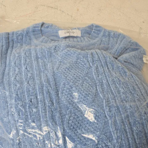 CLASSIC KNIT CREW NECK JUMPER, LIGHT BLUE - SIZE S