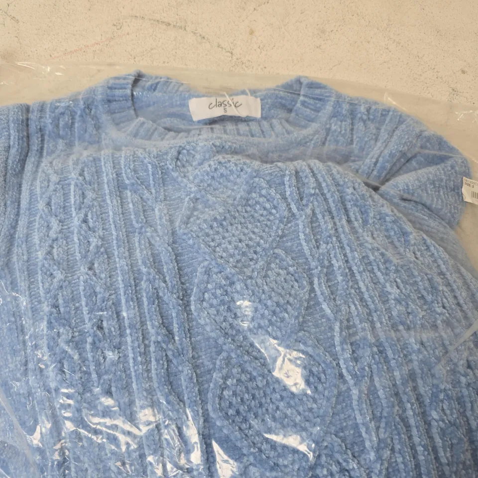 CLASSIC KNIT CREW NECK JUMPER, LIGHT BLUE - SIZE S