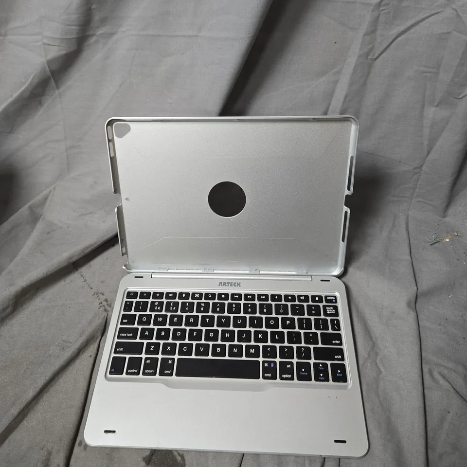 ARTECK HB245 IPAD KEYBOARD CASE