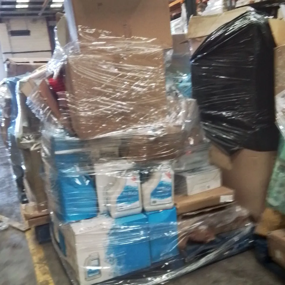 PALLET OF ASSORTED HOUSEHOLD GOODS AND PRODUCTS TO INCLUDE;VACUUM CLEANER,EZI MELT,TRAINING CONES,BLANKET,POOL