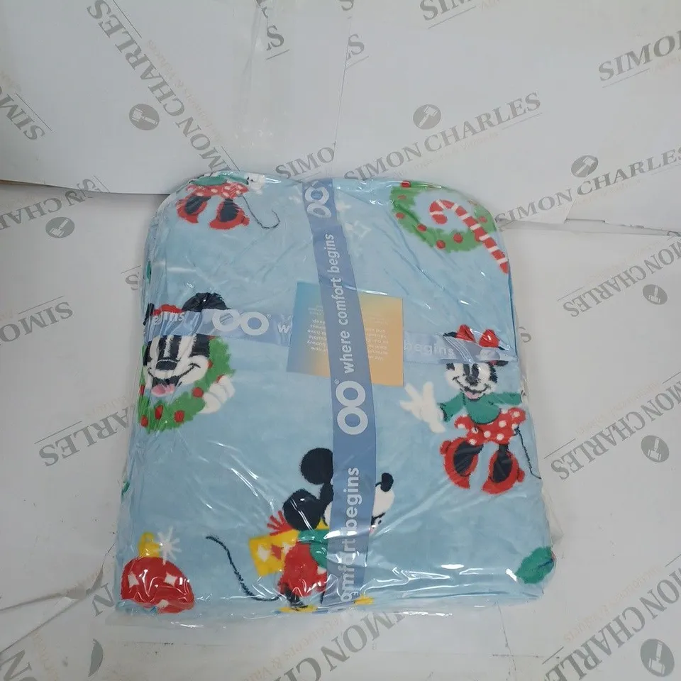 OODIE OVERSIZED WEARABLE BLANKET - MICKEY AND MINNIE