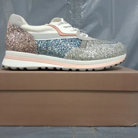 BOXED PAIR OF GALA ISKARA MULTICOLOUR SPARKLE TRAINERS SIZE EU 40