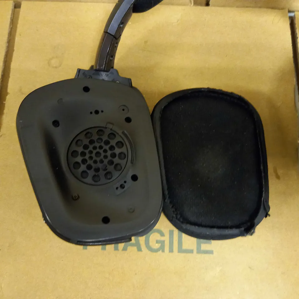 LOGITECH ARTEMIS SPECTRUM G633 GAMING HEADPHONES	