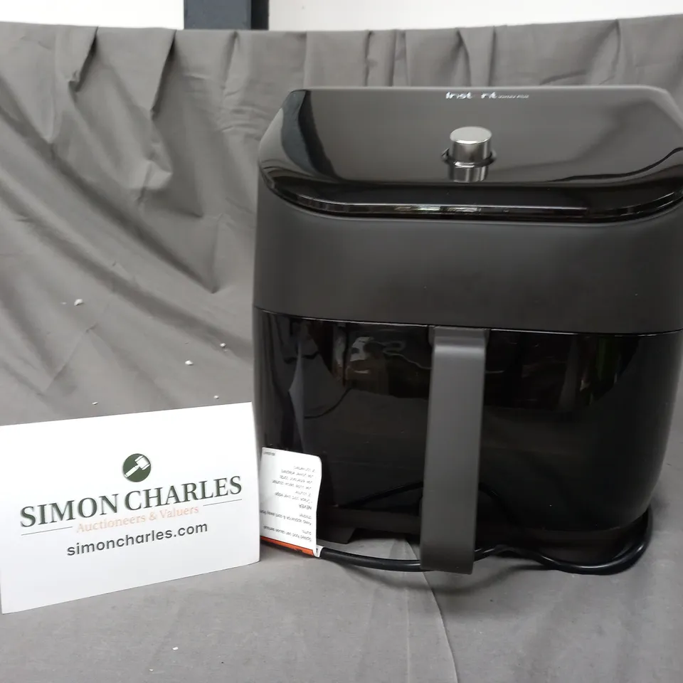BOXED INSTANT VORTEX PLUS WITH CLEARCOOK 5.7L AIR FRYER RRP £99
