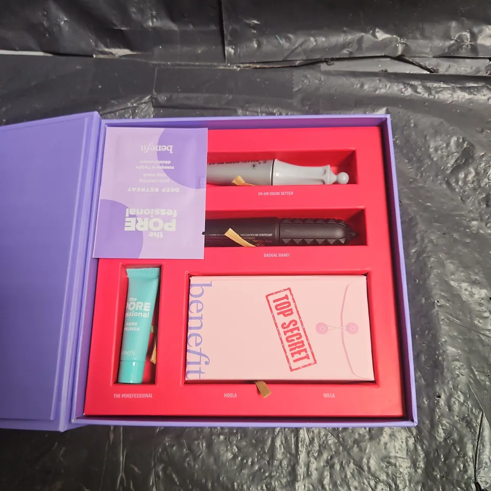 BENEFIT I SPY BEAUTY MINI & FUN-SIZE MAKE-UP SET – BOXED