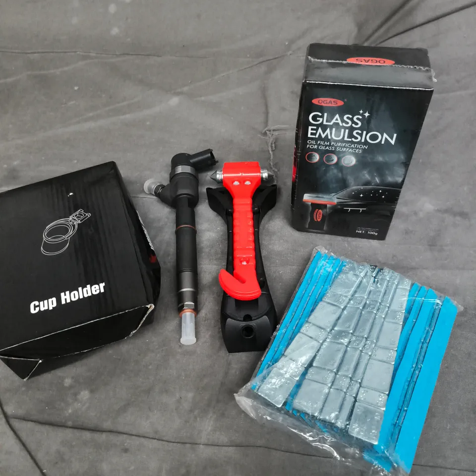 APPROXIMATELY 10 ASSORTED VEHICLE PARTS/ACCESSORIES TO INCLUDE GLASS EMULSION, CUP HOLDER, WHEEL BALANCE WEIGHTS ETC 