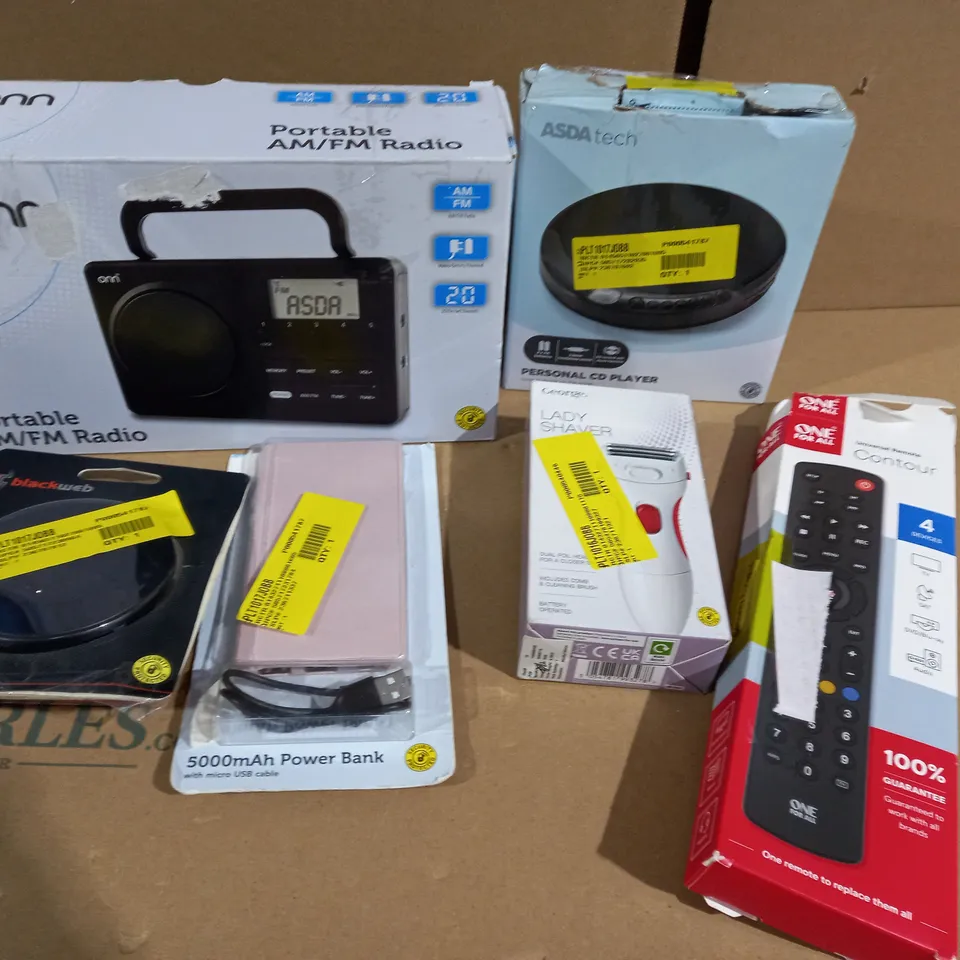 BOX OF APPROX 15 ASSORTED ITEMS TO INCLUDE ONN PORTABLE AM/FM RADIO, BLACKWEB CHARGING PAD, ONE FOR ALL UNIVERSAL REMOTE