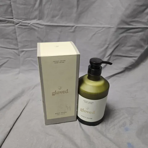 GLOVED INSTANT-ABSORB HAND LOTION – SOFT NUDE (BOXED)