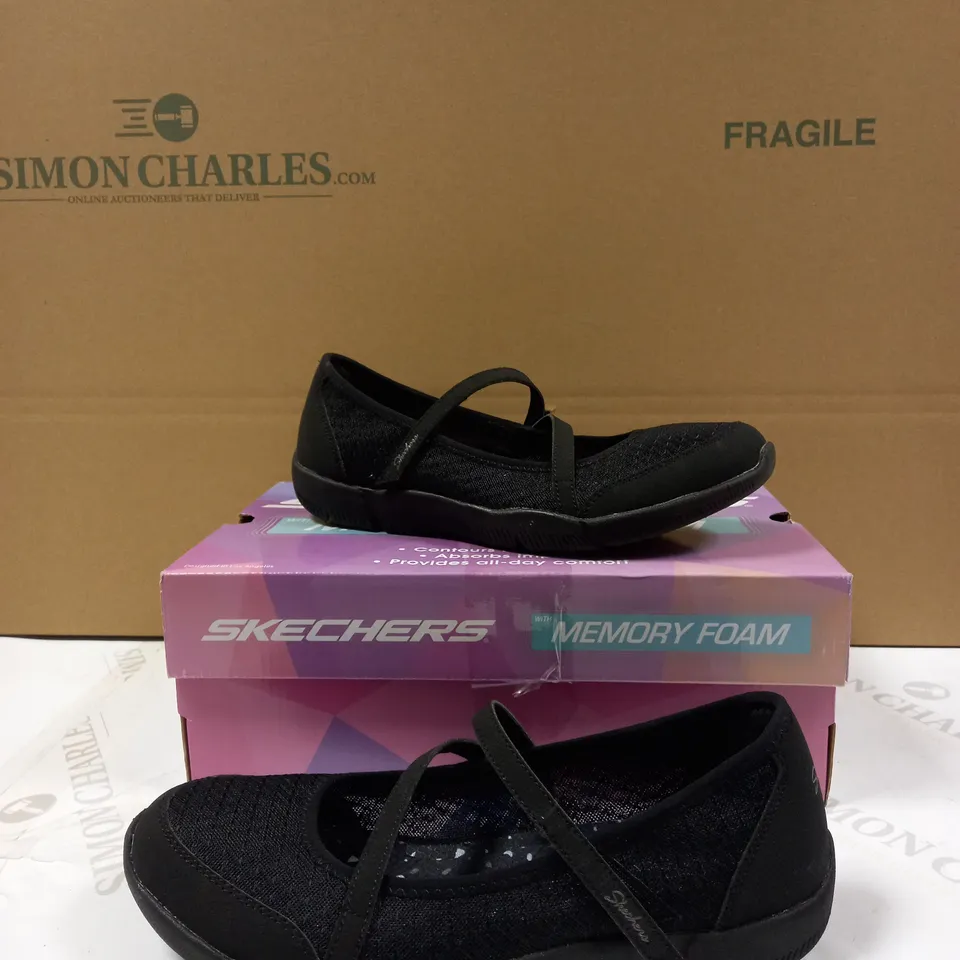 SKETCHERS BE LUX AIRY WINDS SHOE SIZE 4.5