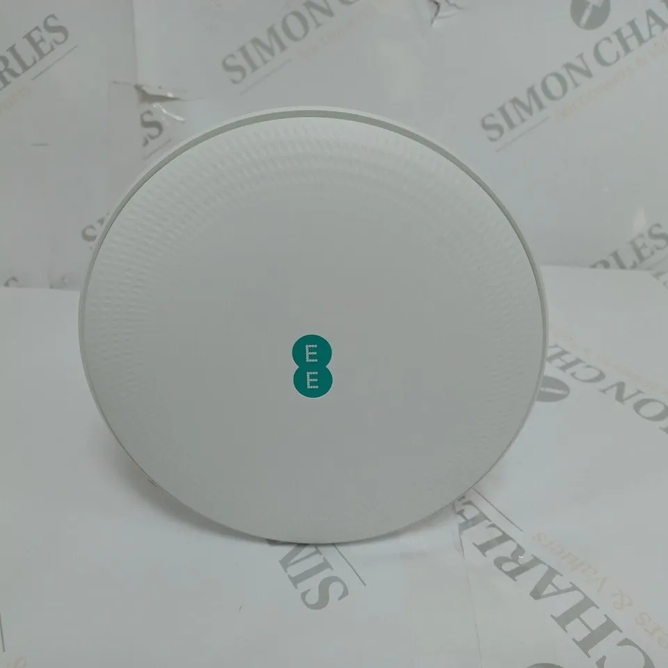 BOXED EE SMART WIFI DISC