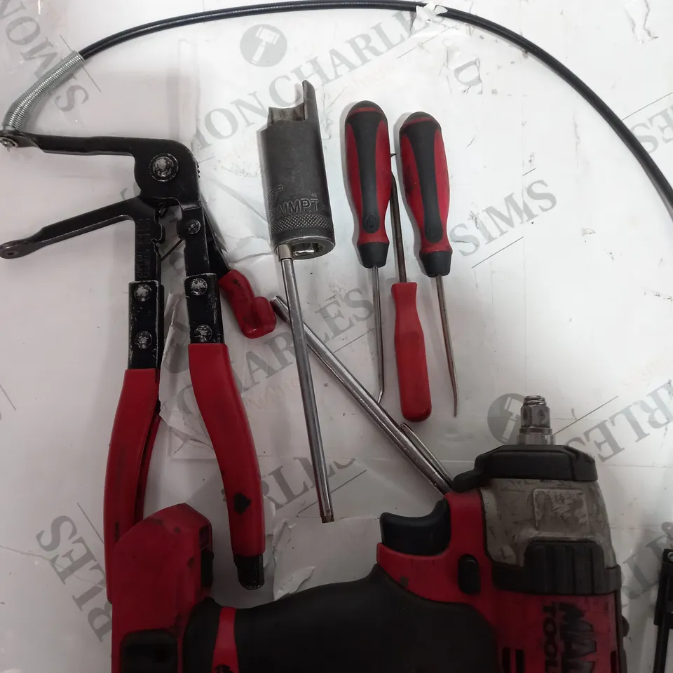 SET OF ASSORTED MAG TOOLS 