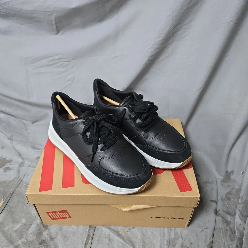 FITFLOP BLACK TRAINERS BOXED SIZE 7