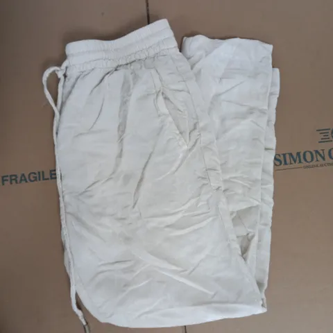 REISS TROUSERS IN BEIGE SIZE 8