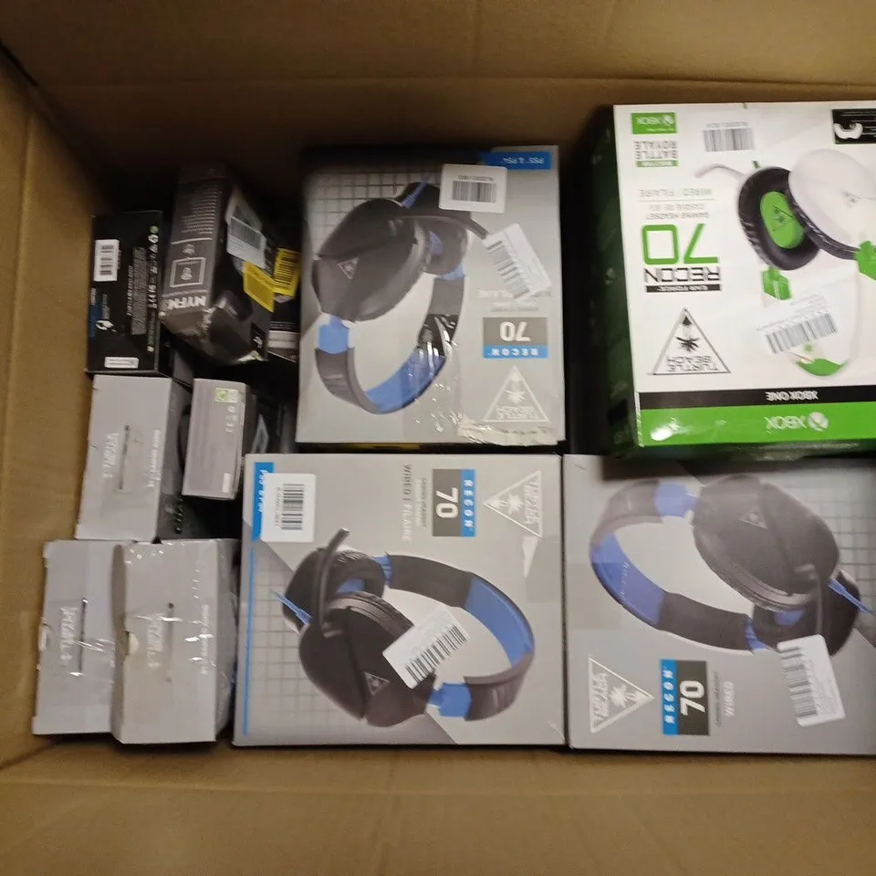APPROXIMATELY 25 BOXED HEADSETS TO INCLUDE TURTLE BEACH RECON 70, TURTLE BEACH RECON 50P, PDP NINTENDO SWITCH HEADSET, ETC