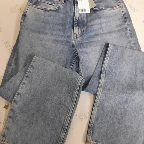 H&M MID WASH BLUE JEANS - UK 12