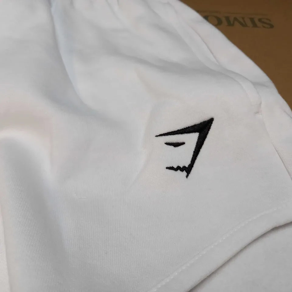GYMSHARK STRETCH SHORTS IN WHITE - SMALL