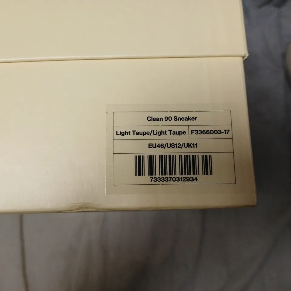 BOXED UK11 AXEL ARIGATO CLEAN 90 SNEAKER – LIGHT TAUPE