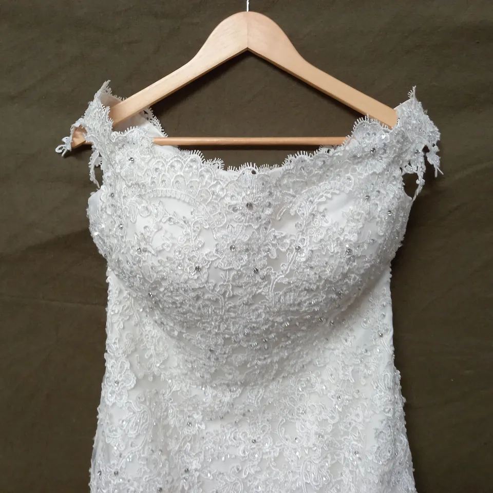 EMBELLISHED NET OVERLAY WEDDING DRESS - SIZE UNSPECIFIED