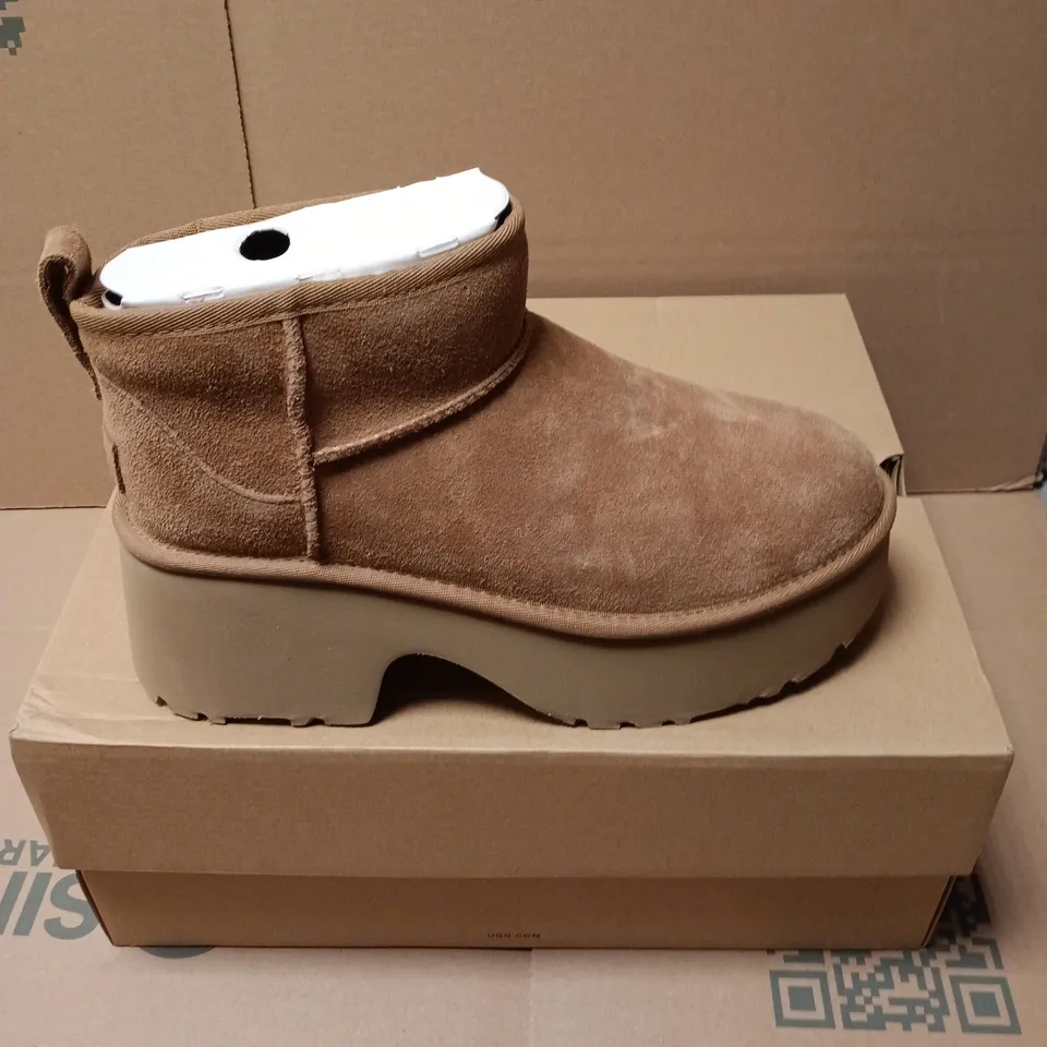 BOXED PAIR OF UGG W CLASSIC ULTRA MINI HEIGHTS IN BROWN - UK 7